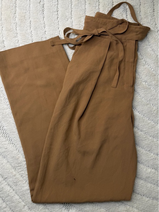 Pants - Aritzia Babaton Tan Tie Waist Dress Pants - Size 0